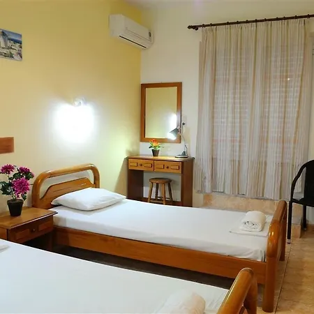 Nikos 2 Studios&apartments Apartahotel